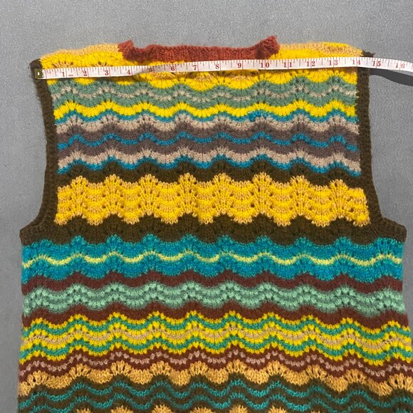 83 (VWC) Vintage. Womens. Handcrafted. Campus Vest. - Picture 8 of 9